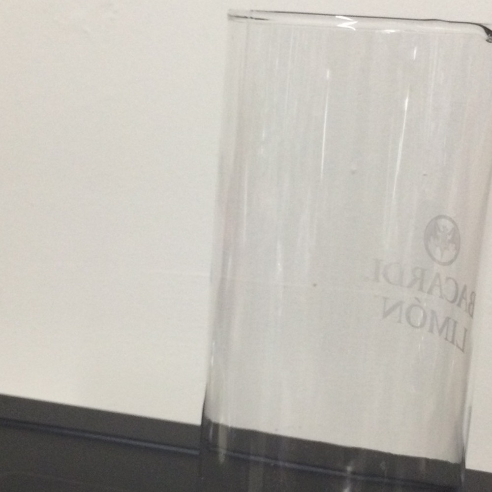 New Bacardi Limon Tall Glass Pitcher With Stir Stick - Picture 9 of 10